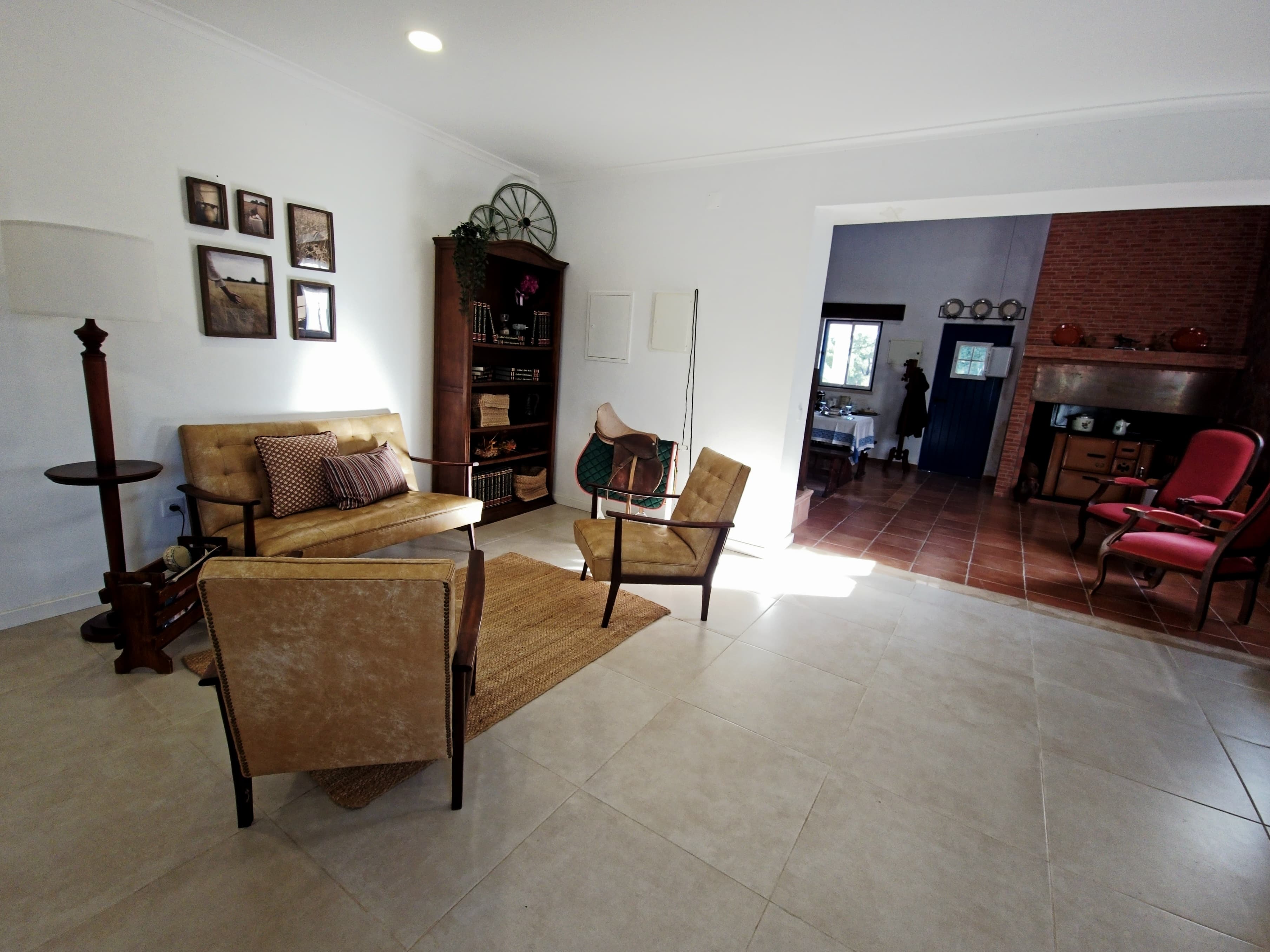 Sala de estar — vista ampla